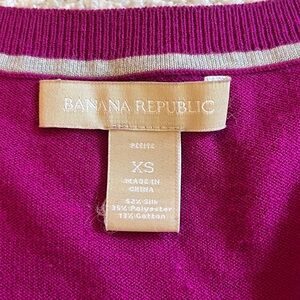 Banana Republic Fuchsia Knit Top